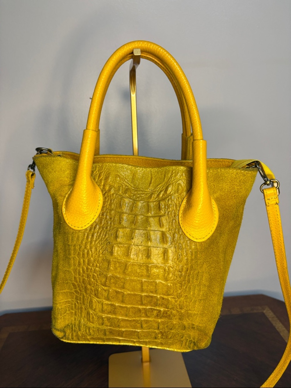 Crazy Yellow Croc-Designed Leather Tote Bag - Picture 2 of 7